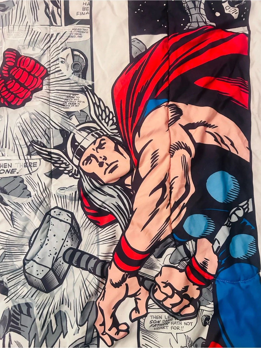Jay Franco Marvel Avengers Comic Cool queen bedspread